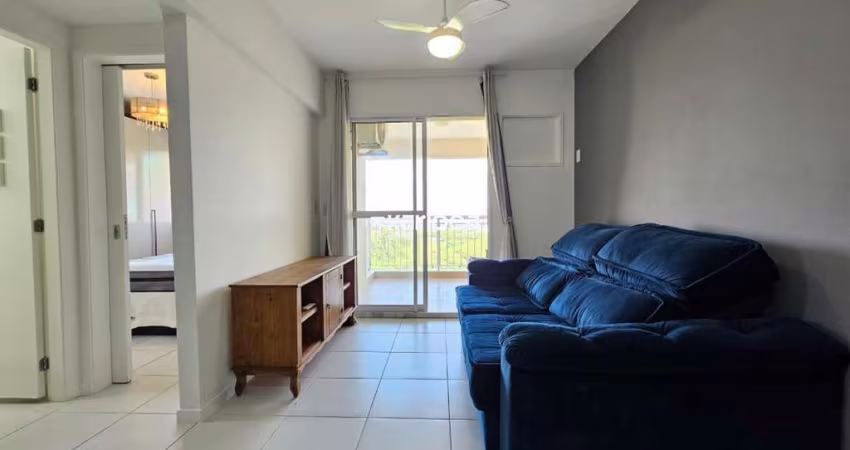 Excelente apartamento de 58m², dois quartos, 1 vaga de garagem, andar alto, sol da manhã e de fundos.