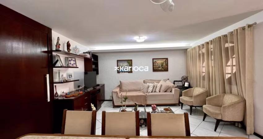 LUXUOSA CASA DE CONDOMINIO DE 380M2