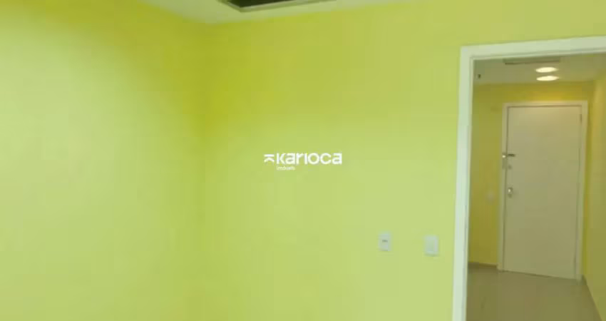 Sala comercial no flamengo de 28m2 com vaga de garagem