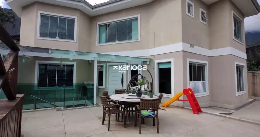 Casa de condomínio com 4 quartos à venda, 298m² - anil