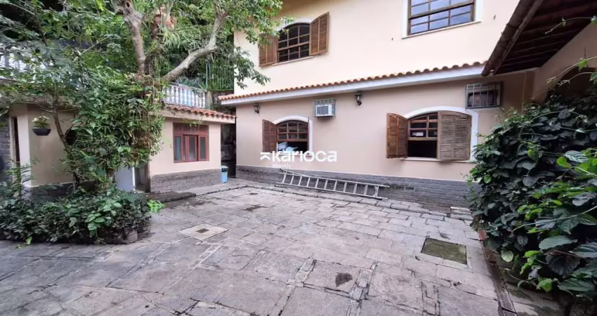 Freguesia casa duplex condomínio eldorado 2 salões, 5 quartos, 1 suite 5 banheiros piscina área gourmet