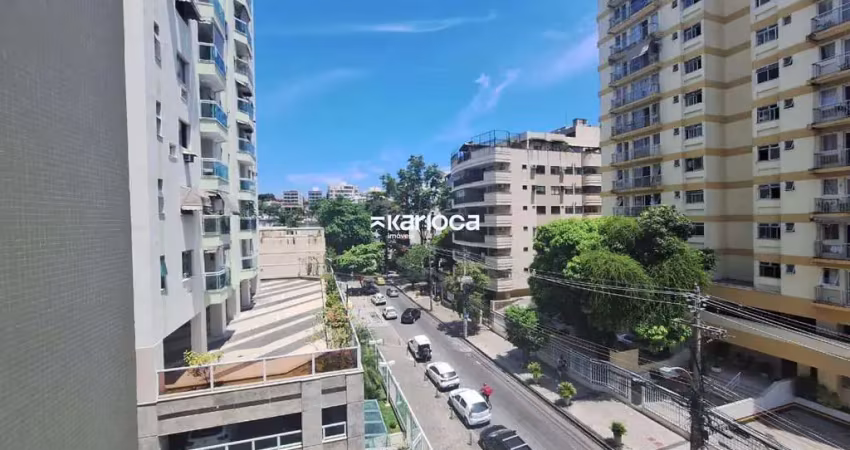 Freguesia área nobre apartamento vazio a venda com 80m² varanda salão 2 quartos dependência 1 vaga.