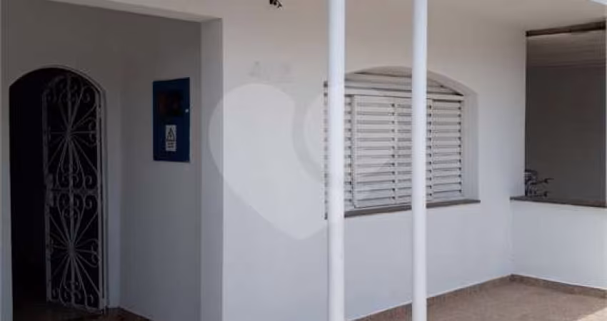 Casa com 2 quartos à venda em Centro - SP