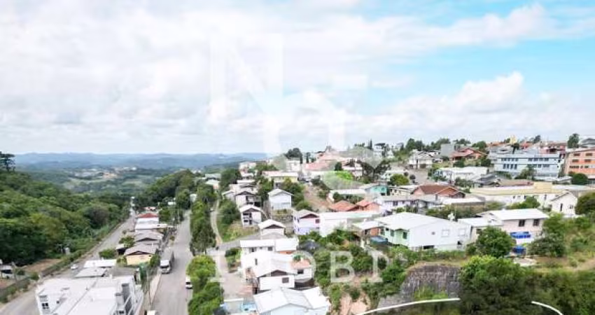 Terreno de Esquina com 02 Casas no Bairro São José em Flores da Cunha