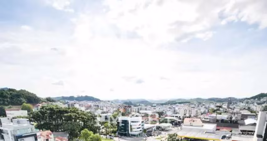Terreno de esquina com edificação no bairro centro em flores da cunha