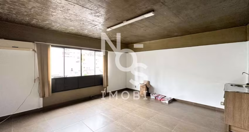 Sala Comercial   Residencial 36m  localizada no Centro de Caxias do Sul