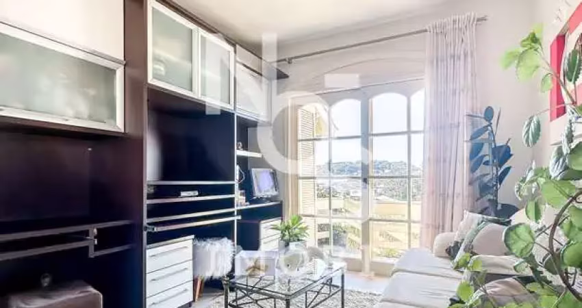 Casa semi mobiliada de 03 dormitórios  no bairro aparecida em flores da cunha