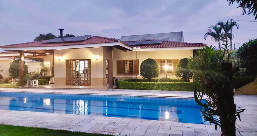 Casa a venda 3 dormitórios térrea  558,40 m2 Jardim Floresta Atibaia -SP