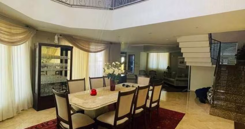 Casa alto padrão com 4 suítes em Curitiba no bairro: Boa vista