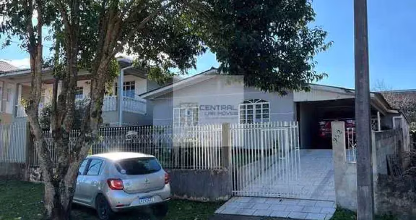 Casa com amplo terreno à venda no bairro: jardim menino deus - quatro barras