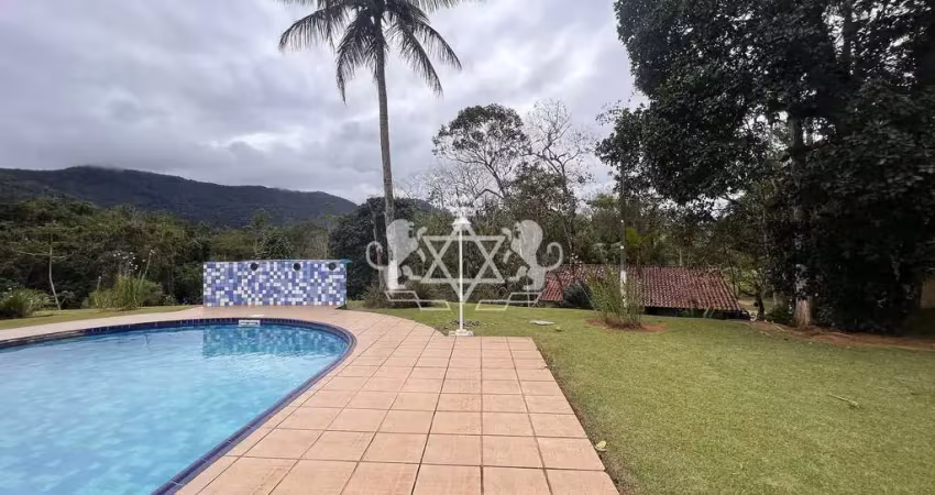 Ótima Kitnet mobiliada , com 65 m2 a Poucos Minutos da Praia, à Venda no tabatinga em Caraguatatuba