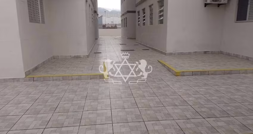 Apartamento térreo com 2 dormitórios a 200 metros da Praia do Indaiá