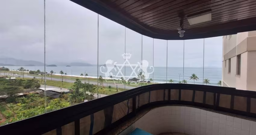 Belíssimo Apartamento Vista mar 100 metros da praia, 03 dormitórios sendo 01 com suíte e sacada, à