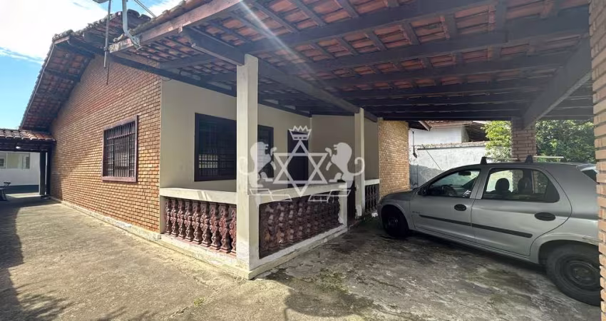 Casa à Venda com 03 dormitórios, Porto Novo, Caraguatatuba, SP