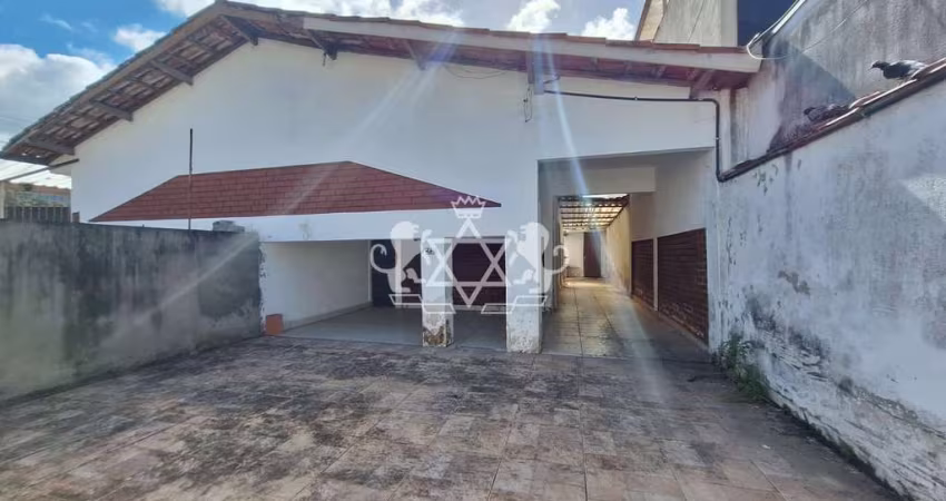 Excelente Casa à venda,  ótima localização no  Indaiá em frente hospital Médico AME, Caraguatatuba,