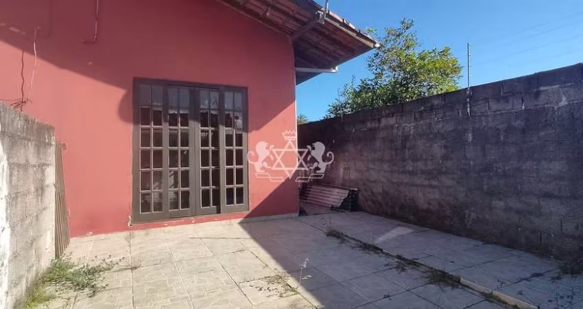 Duas Casas geminadas à venda, a poucos passos da praia do Aruan, Caraguatatuba, SP