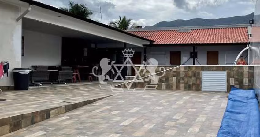 Casa com 4 suítes + piscina à venda, no Portal do Patrimonium, em Massaguaçu Caraguatatuba , Litora
