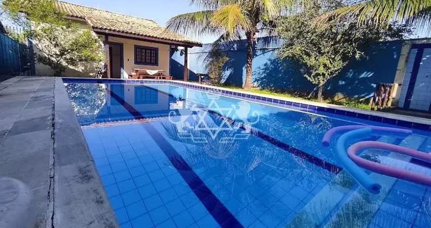 Casa térrea + edícula, à venda no bairro porto novo em caraguatatuba sp