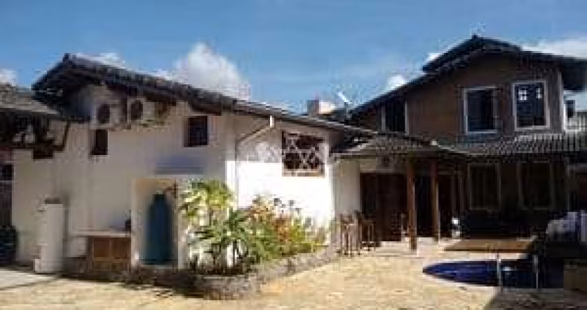 Casa à venda, Centro, Ubatuba.