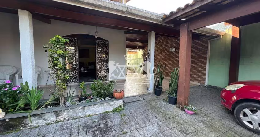 Sobrado c/ 5 dorms à venda, Sumaré, Caraguatatuba, SP