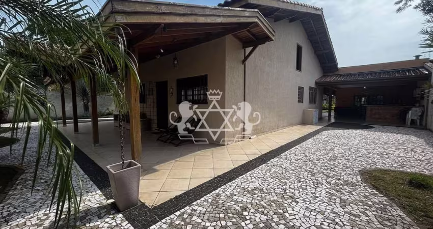 Casa à venda, 3 Quartos, Sendo uma Suíte, Jardim Santa Francisca, Porto Novo, SP