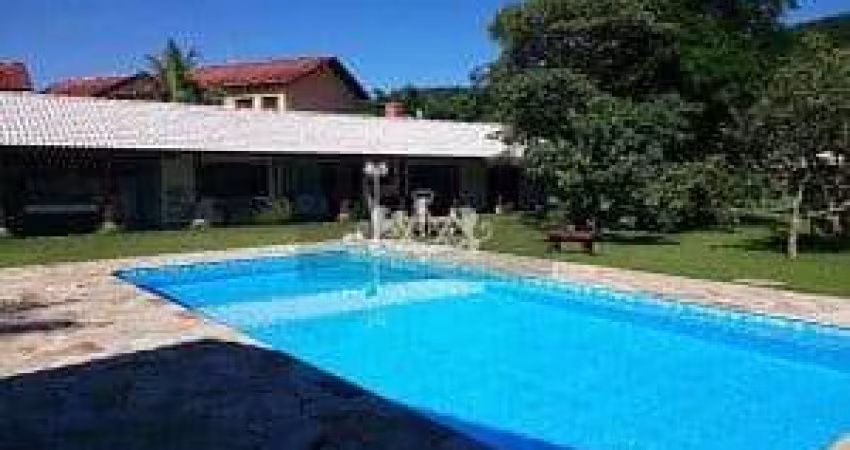 Casa à venda, Delfim Verde, Caraguatatuba.