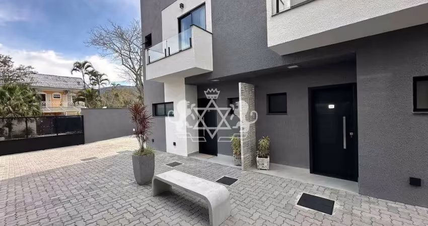 Sobrado tipo triplex capricórnio i distante300 mts da praia!
