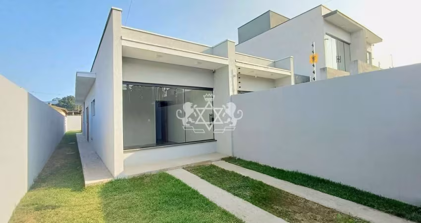 Casa à venda, Balneário dos Golfinhos, Caraguatatuba, SP