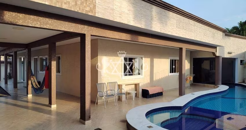 Casa à venda no Aruan, Caraguatatuba, SP