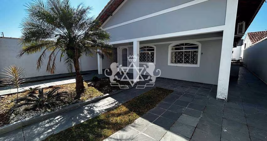 Casa à venda, Jardim Britânia, Caraguatatuba, SP