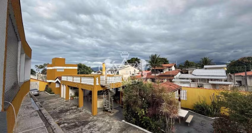 Casa à venda, Jardim Britânia, Caraguatatuba, SP