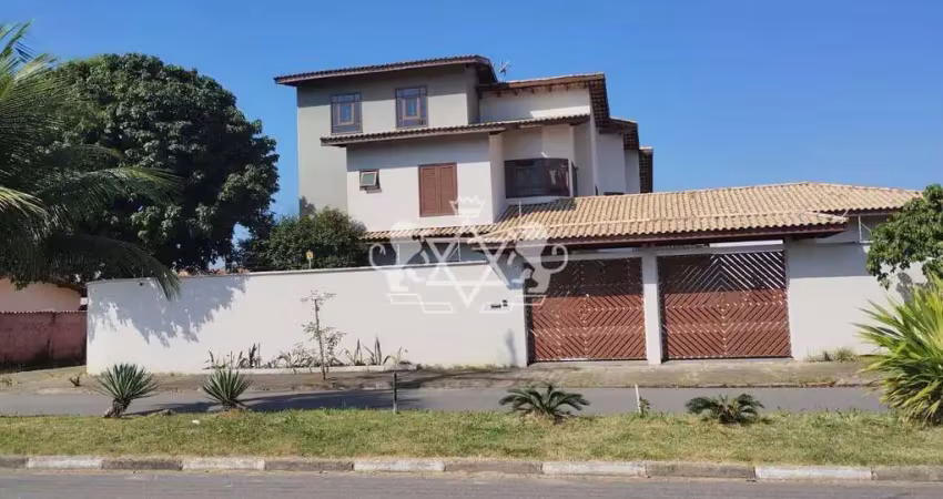 Sobrado esquina com piscina Indaiá