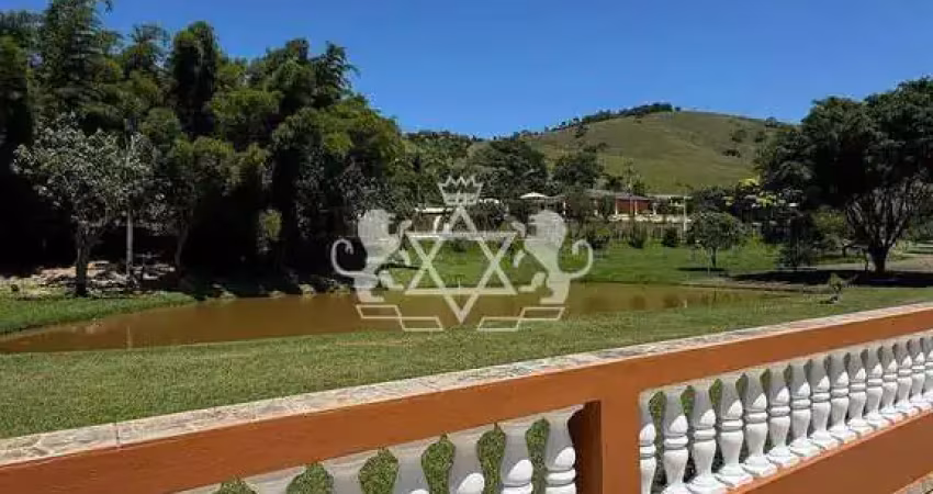 Chácara à venda em paraibuna, sp - 108.900m² - 5 quartos (sendo 1 suíte) - lago para pesca