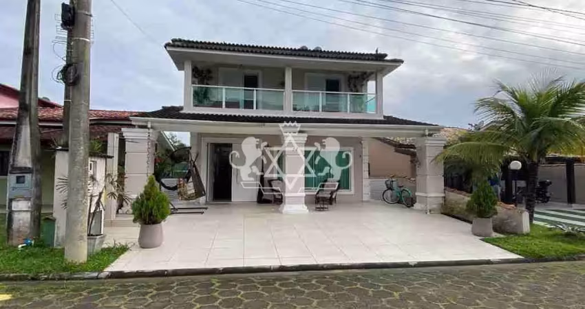 Casa em condomínio fechado com 4 quartos à venda na Praia da Enseada, São Sebastião 