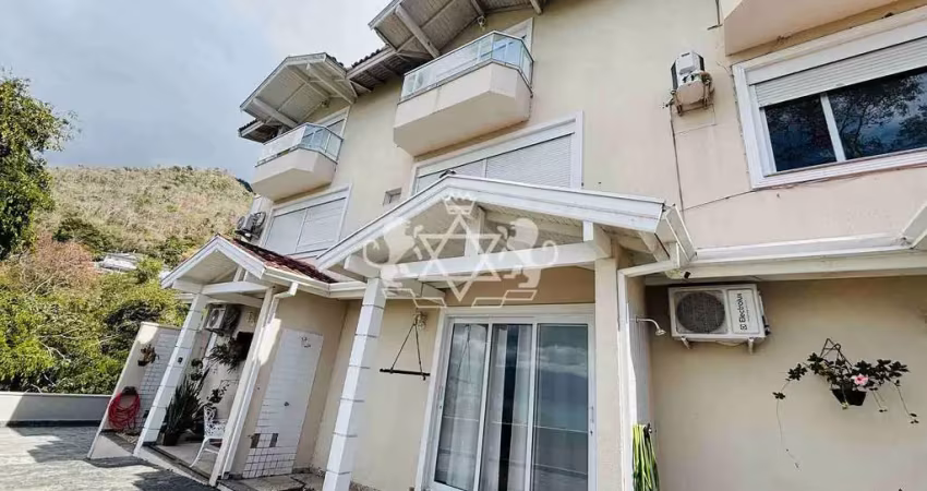 Casa em condomínio fechado com 2 quartos à venda no Cigarras, São Sebastião 