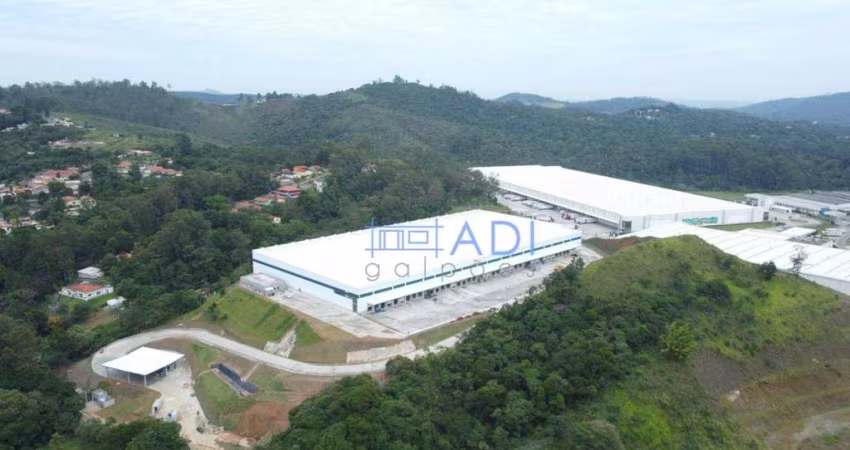 Galpão Industrial/logístico para Alugar - 8158 m² - Rod. Castello Branco - Santana de Parnaíba/SP