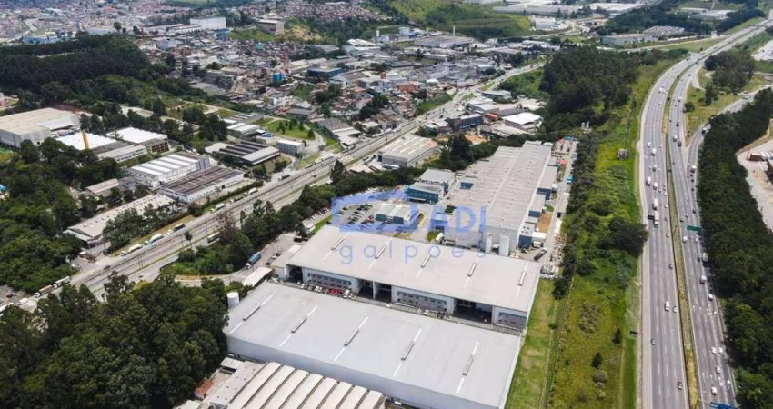 Galpão Logístico 3.885 m² – 4 Docas – Jandira – Castello