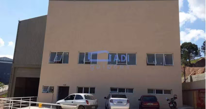 Galpão 1.350 m² com doca e pé direito 10 m – santana de parnaíba