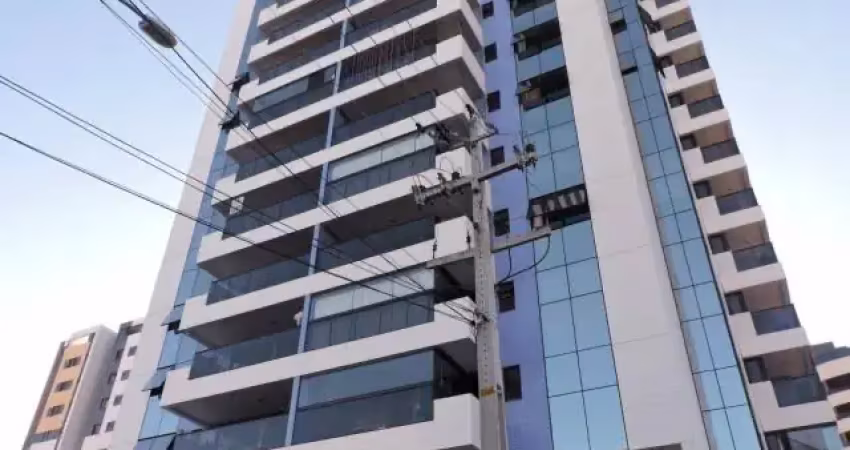 Lindo apartamento nascente, com varanda, três quartos,  na ponta verde!