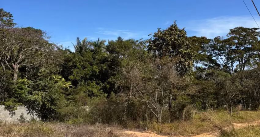 Lote na avenida do sol, 300mts, em condomínio fechado no jardim botânico