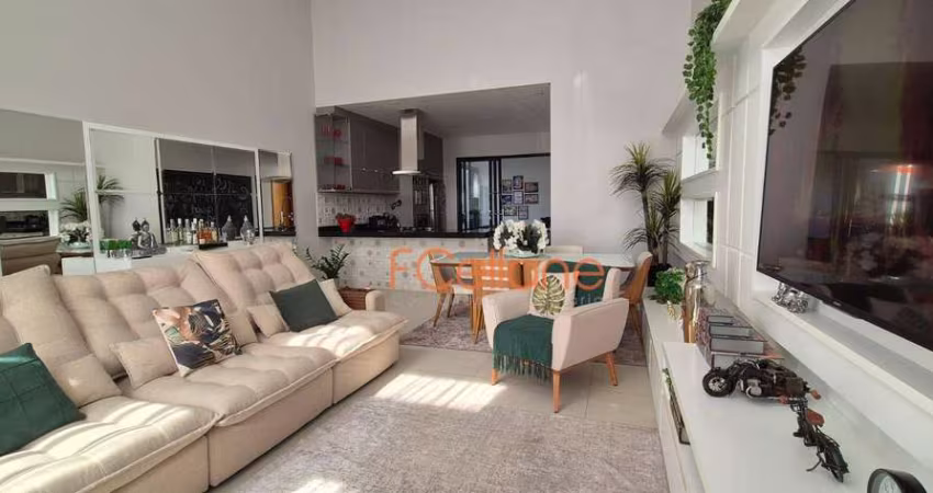 Casa à venda - Condomínio Dona Lucilla - Indaiatuba/SP