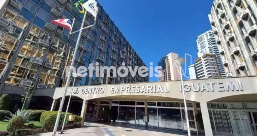 Sala comercial para alugar na Avenida Tancredo Neves, 274, Caminho das Árvores, Salvador
