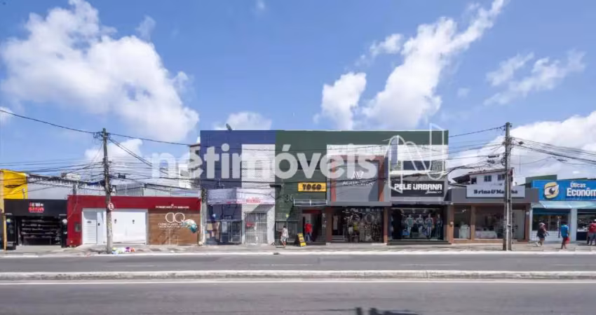 Sala comercial para alugar na Avenida Dorival Caymmi, 36, Itapuã, Salvador