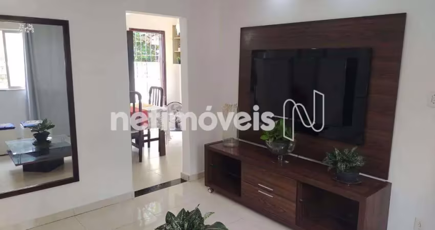 Apartamento com 2 quartos para alugar na Rua Jayme Sapolnik, 145, Imbuí, Salvador