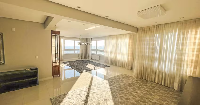 Apartamento semimobiliado em Lourdes