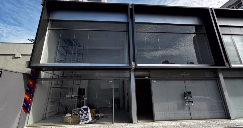 Sala Comercial NOVA bem localizada, no Centro de Balneário Camboriú