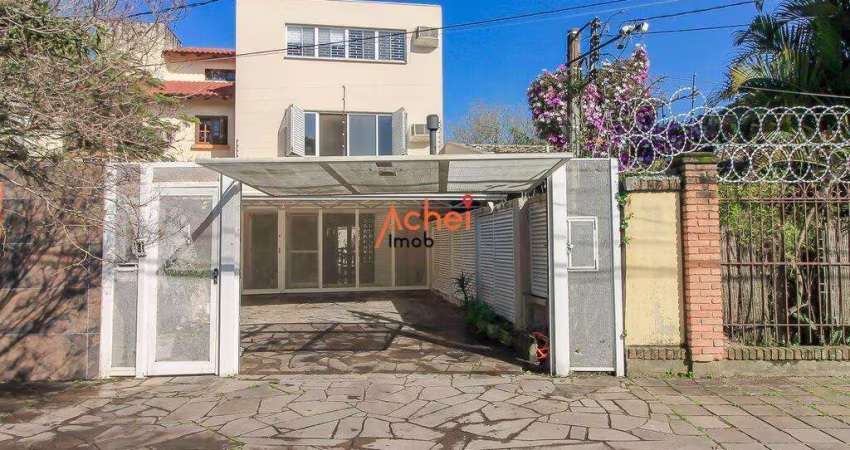 Casa à venda em Ipanema com churrasqueira, lareira e ar condicionado - 233m²