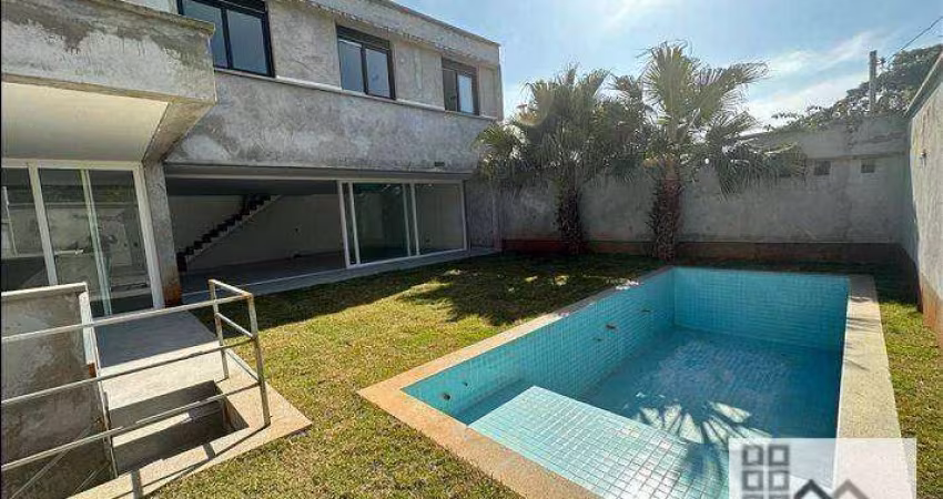 Casa de Alto Padrão em Condomínio 4 Dormitórios (450m²), 4 Suítes, Varanda, Quintal, 4 Vagas. No melhor do Brooklin