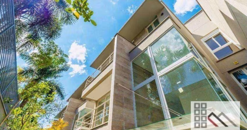 Casa de Alto Padrão em Condomínio 4 Dormitórios (424,76m²), 4 Suítes, 4 Vagas. Próximo do Shopping Morumbi