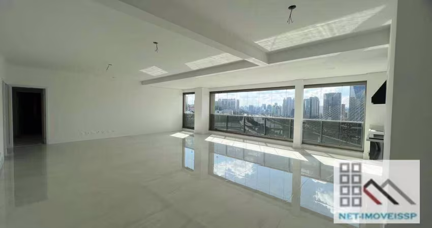 Apartamento 3 e 4 Dormitórios (233m³), 3 e 4 Suítes, Varanda, 3 Vagas.  Em frente ao maior cartão postal de São Paulo